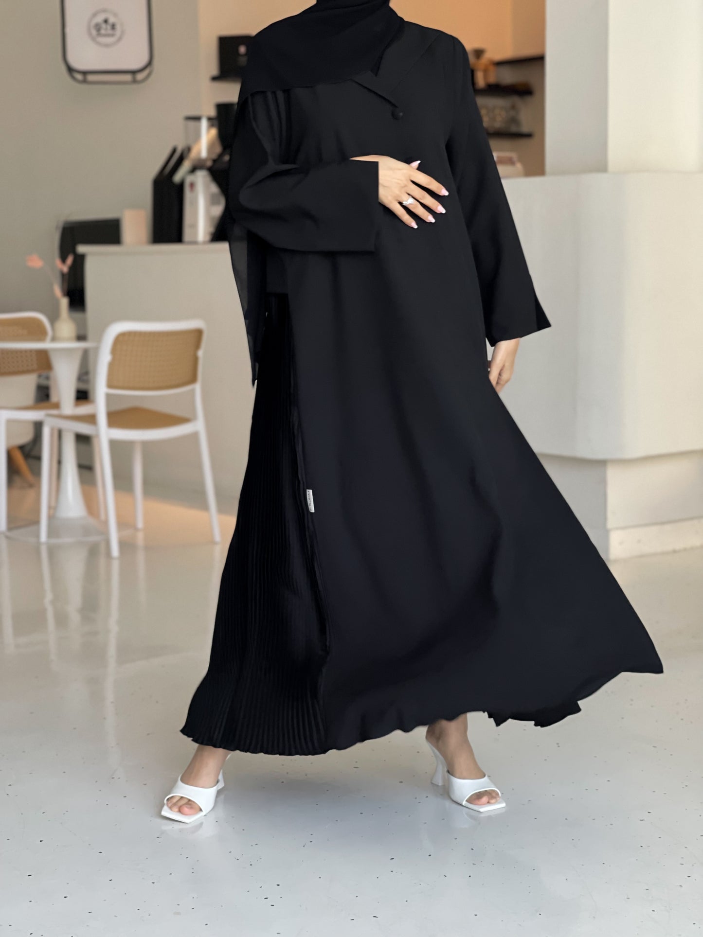 Luxe Flow Abaya